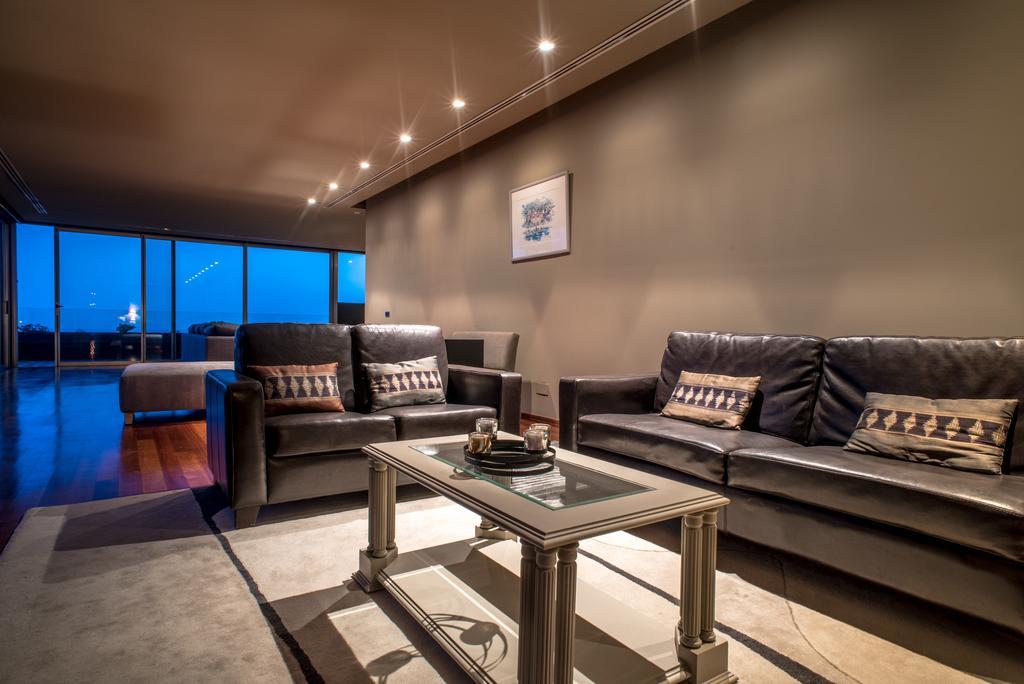 Arts In Penthouse Apartments Til Sol ฟุงชาล ภายนอก รูปภาพ