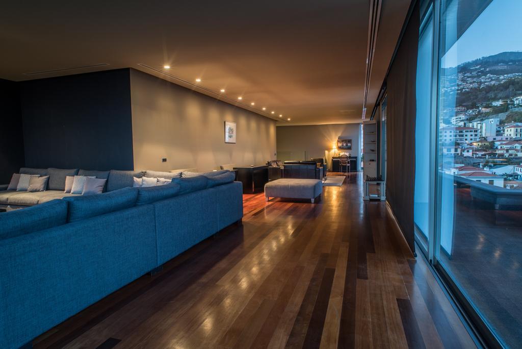 Arts In Penthouse Apartments Til Sol ฟุงชาล ภายนอก รูปภาพ